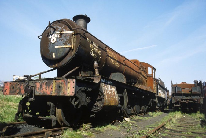 Typ 3862 locomotive at Barry Island train scrapyard, 1980